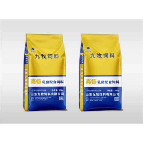 配合飼料
