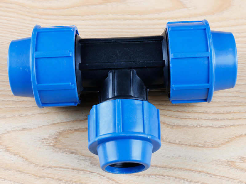 同徑三通（tōng）